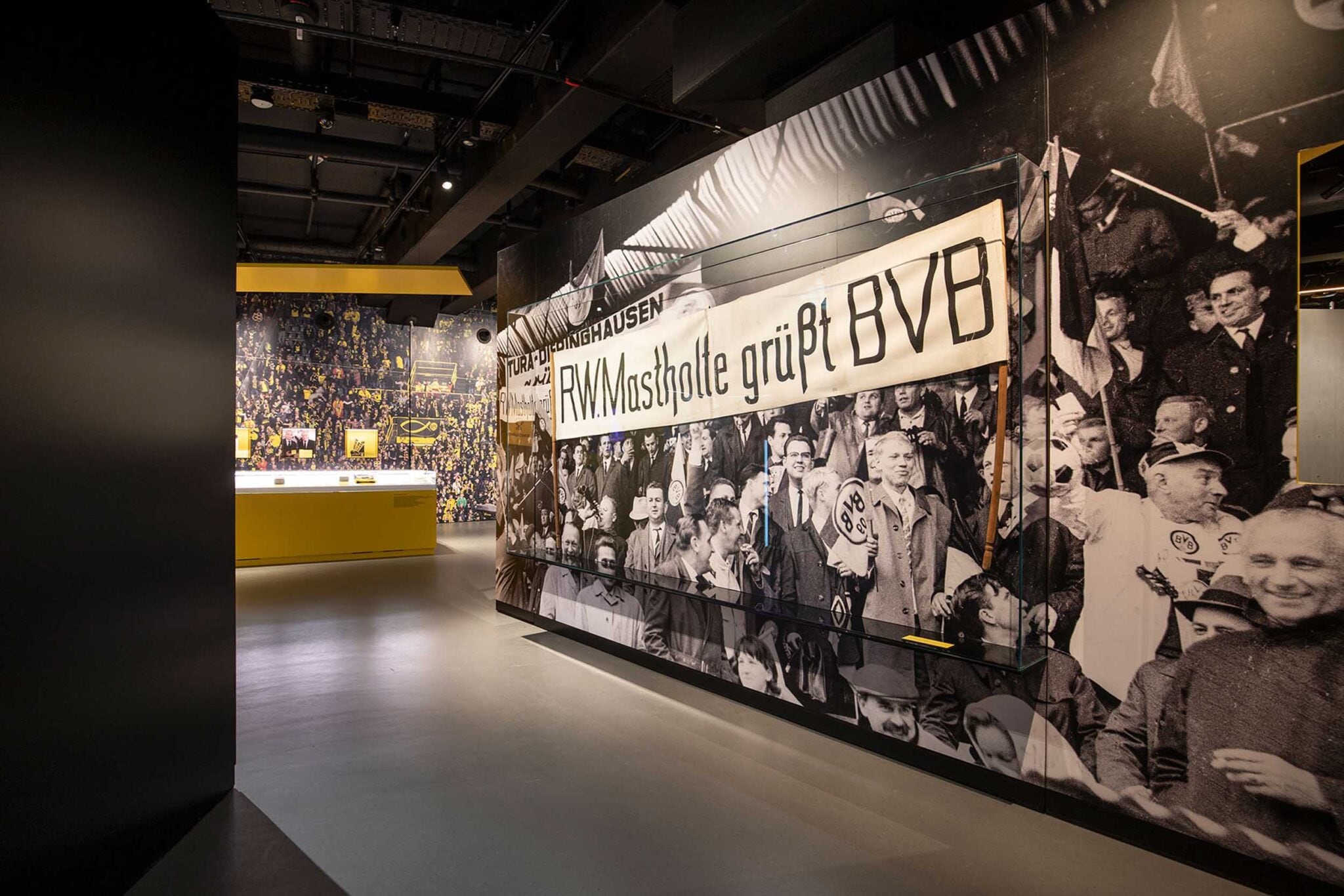 BVB_Borusseum_Museum_Innenausbau_23 BVB Borusseum - Borussia Museum Dortmund Gang 3