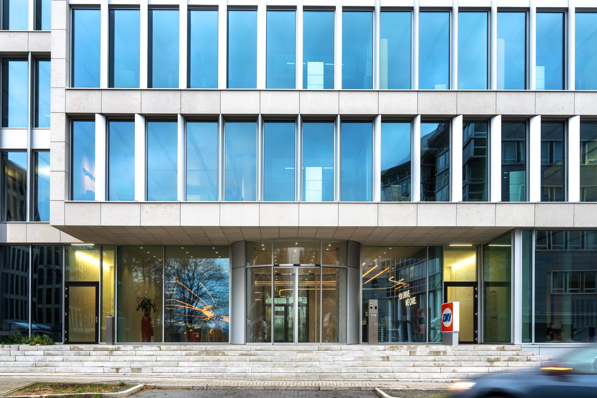 DKV_©ATELIER-BRUECKNER_Josef-Sindelka_001 Interiordesign DKV Besucherzentrum Ratingen 2