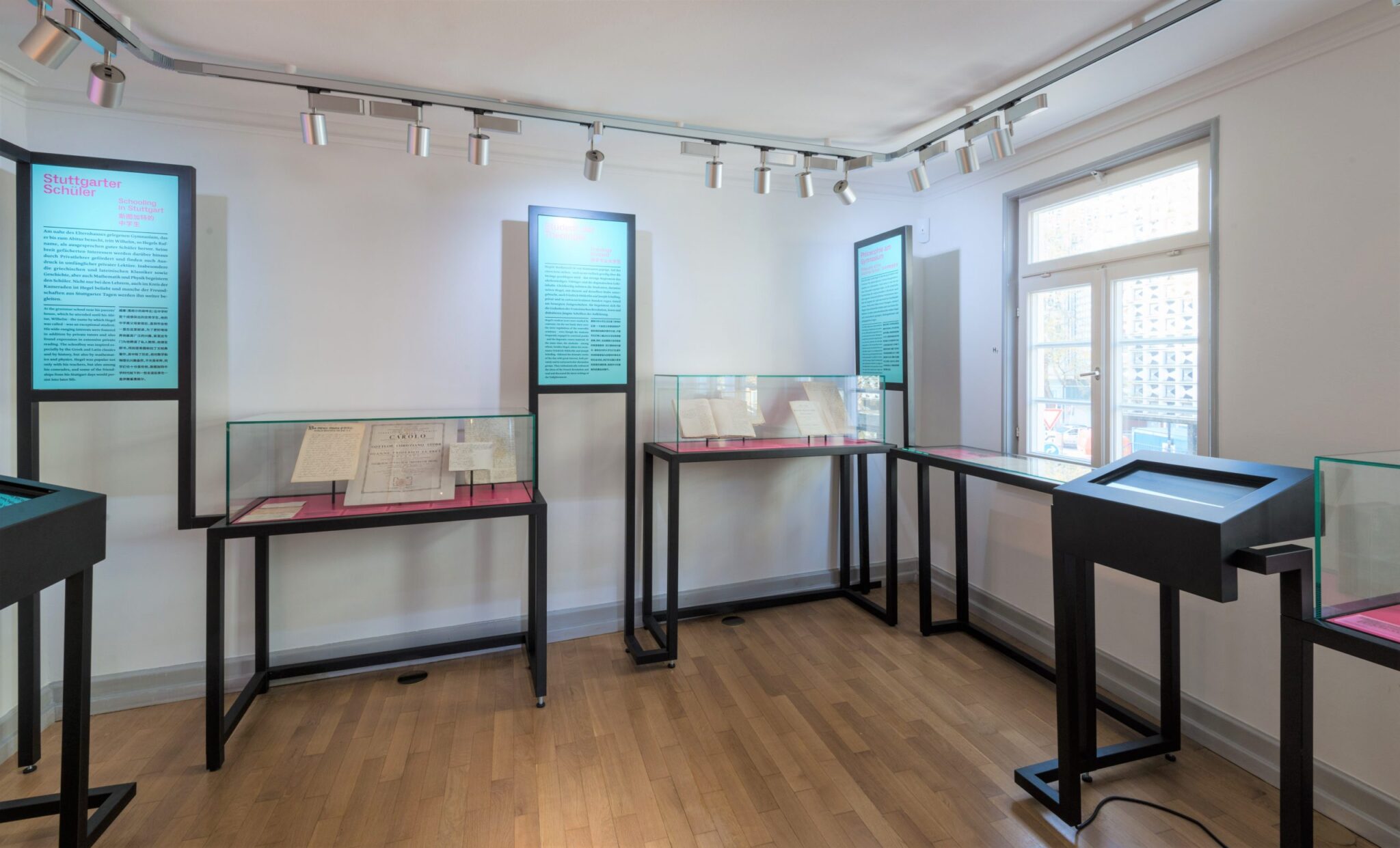 Ausstellung im Hegel-Haus Stuttgart - Vitrinen