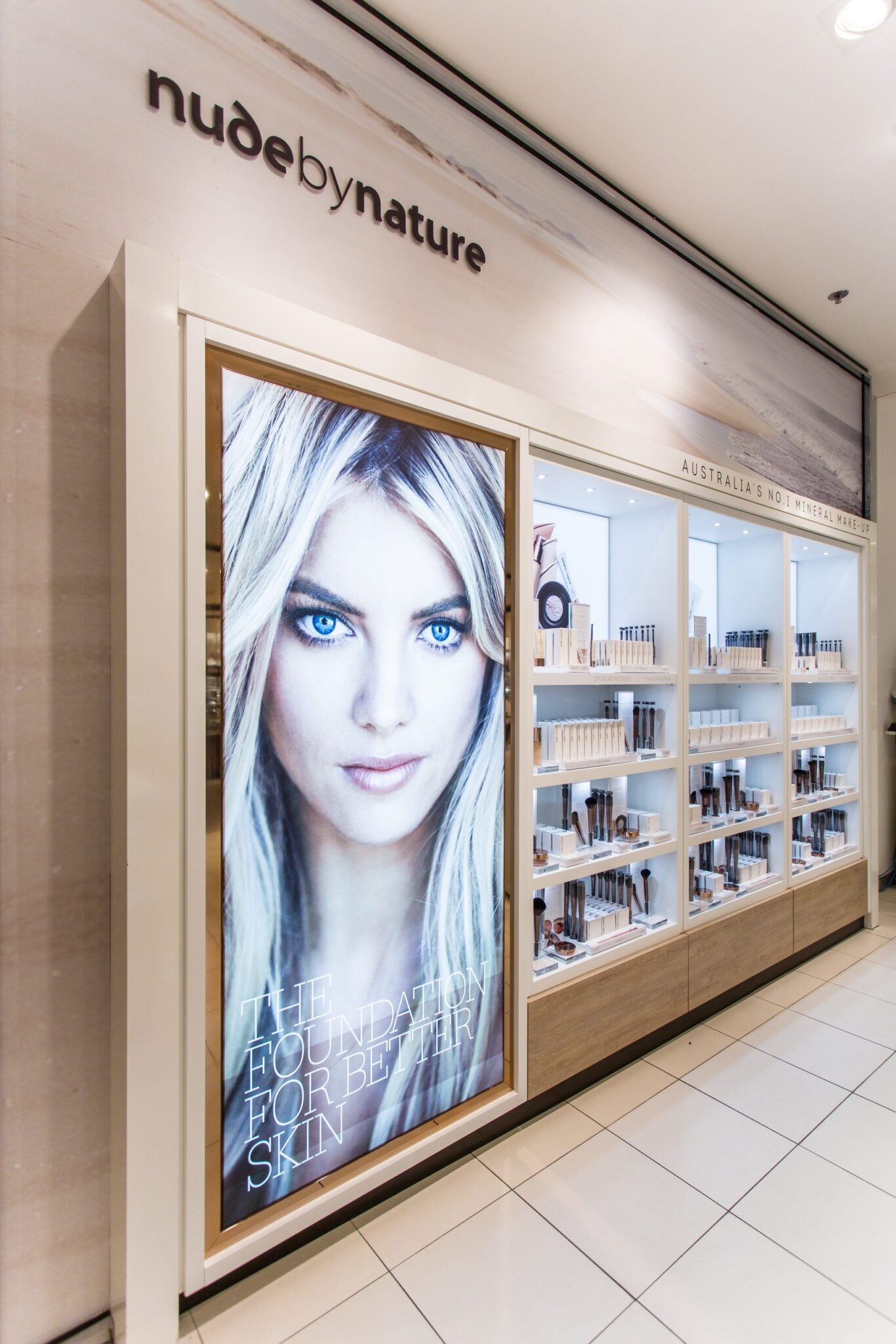 Körling Interiors Storefitting Luxury nude by nature 1