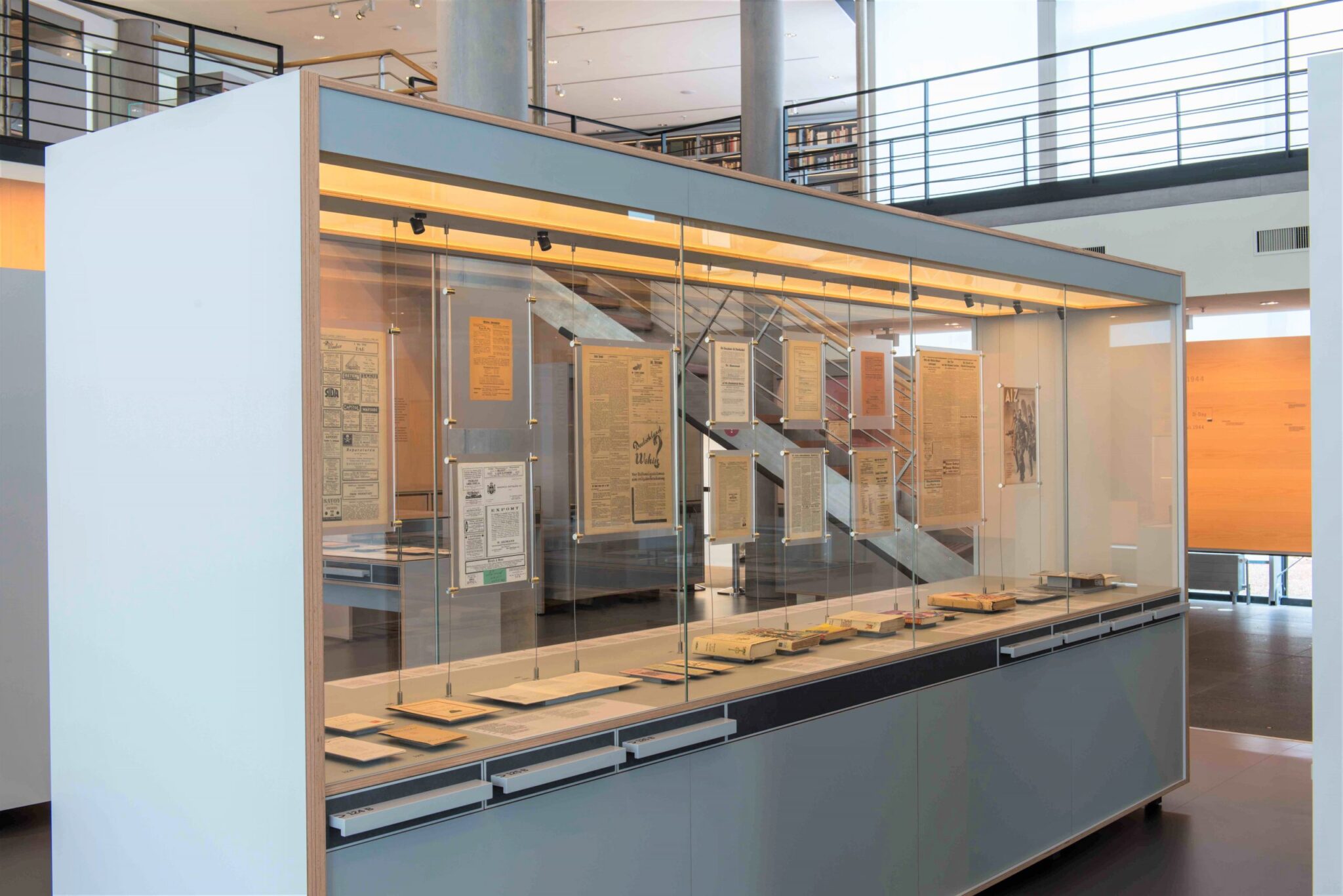 Ausstellungsbau Körling Interiors: Deutsche Nationalbibliothek Vitrinen 2