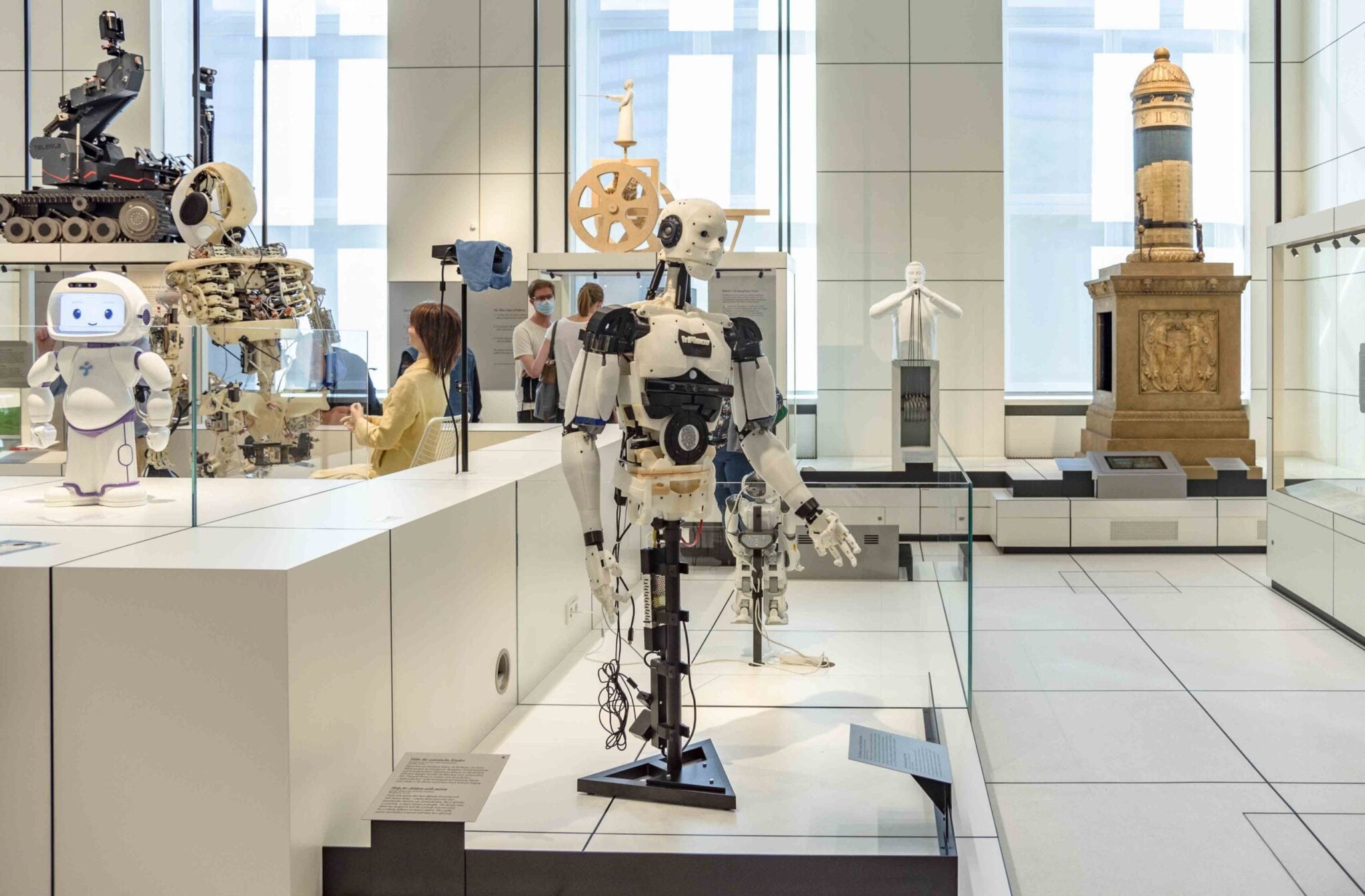 Deutsches Museum Robotics + Model - Podeste Roboter