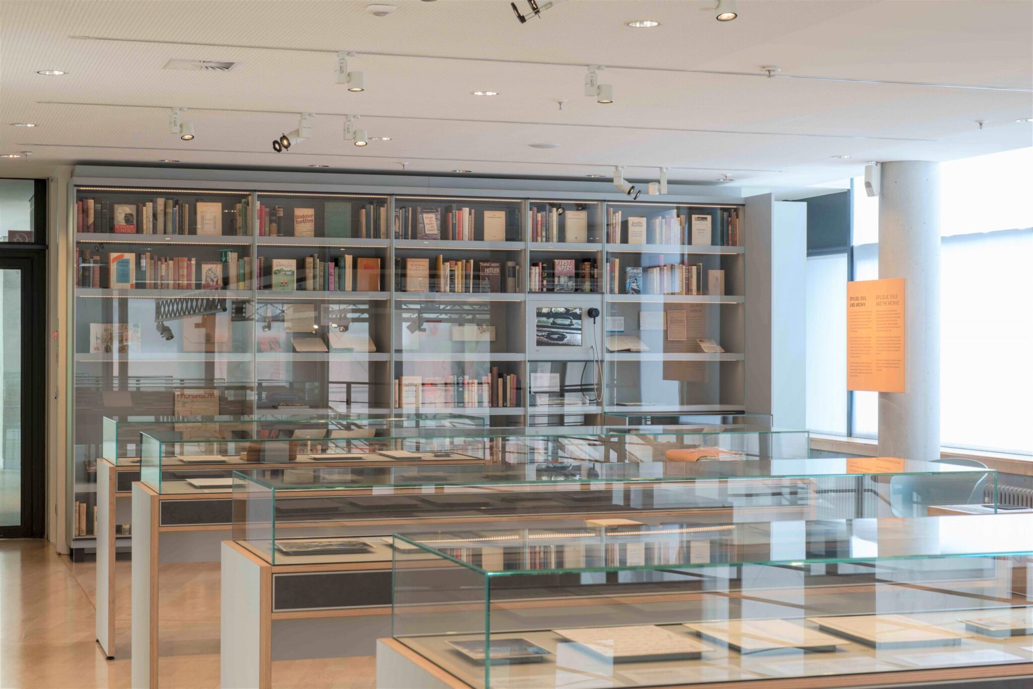 Ausstellungsbau Körling Interiors: Deutsche Nationalbibliothek Vitrinen 5